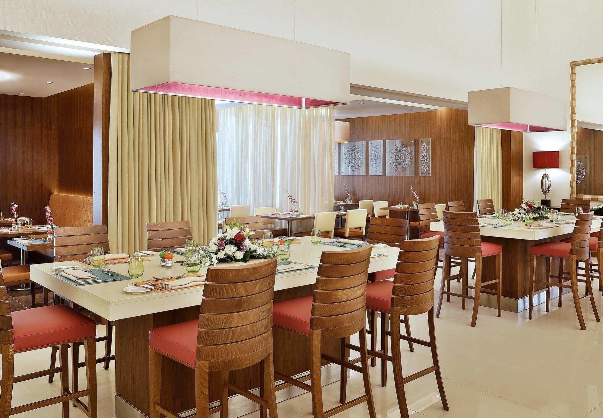 Hotel Courtyard By Marriott Riyadh Olaya