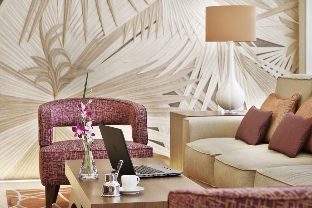 Hotel Courtyard By Marriott Olaya 4*
